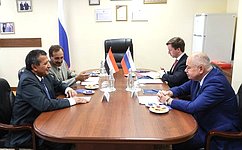 И. Умаханов встретился с Послом Йеменской Республики в России А. Аль — Вахейши