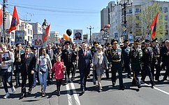 В. Озеров принял участие в прохождении «Бессмертного полка» в Хабаровске