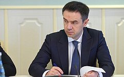 М. Хапсироков обсудил с жителями Адыгеи вопросы коммунально-бытового, имущественного характера, получения медицинской помощи