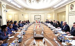 В. Матвиенко: Российские парламентарии стремятся к поступательному развитию отношений с Индонезией во всех областях