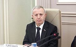 М. Ульбашев провел круглый стол, посвященный вопросам защиты прав потребителей финансовых услуг
