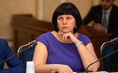Е. Афанасьева прокомментировала ситуацию в ДНР и ЛНР