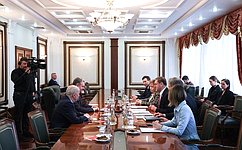 К. Косачев провел встречу с наблюдателями за выборами Президента России от Международного движения русофилов