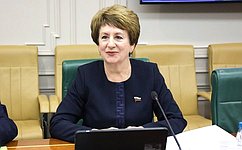 Е. Алтабаева поздравила севастопольских учителей с профессиональным праздником