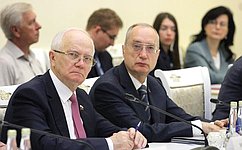 Сенаторы А. Кислов и Ф. Мухаметшин приняли участие в заседании Ассоциации законодательных органов власти субъектов РФ в ПФО