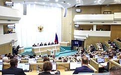 На «парламентской разминке» обсуждались темы развития экономики, промышленности, сельских территорий, поддержки участников СВО
