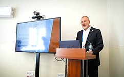 С. Горняков: Участие в дискуссии медиков узких специальностей и представителей смежных сфер позволит найти решения вопросов о репродуктивном здоровье населения