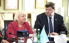 Г. Ягубов вручил благодарственные письма активистам женского движения на Ставрополье