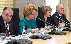 В.Матвиенко провела в Санкт-Петербурге встречу с Председателем ПАСЕ Ж.-К.Миньоном