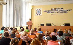 Е. Алтабаева приняла участие в конференции в Севастополе, посвящённой преподаванию курса региональной истории