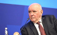 Grigory Karasin particiaptes in 25th SPIEF panel session
