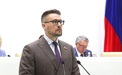 Совет Федерации утвердил переход дел о клевете в категорию частно-публичного обвинения
