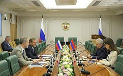 К. Косачев провел встречу с Послом Армении в России В. Арутюняном