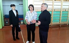 С. Михайлов оценил ход ремонтных работ на объектах культуры Акшинского района