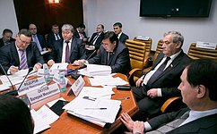 А. Акимов: Для обеспечения доступности авиасообщения в районах Крайнего Севера и Арктики требуются общие усилия федеральных и региональных властей