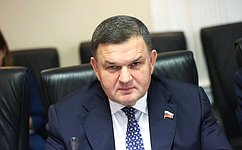 С. Перминов подключился к совещанию с ОИВ и ОМСУ Ленинградской области