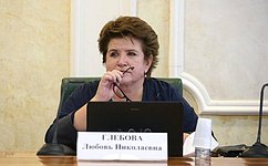 Л. Глебова: В воспитательной политике у государства должен быть широкий круг партнеров