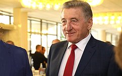 С. Лукин поздравил многодетных мам