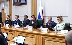 В Совете Федерации состоялся «открытый диалог» с руководителем Федеральной службы по контролю за алкогольным и табачным рынками И. Алёшиным