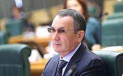 Н. Федоров обсудил вопросы развития социальной инфраструктуры и благоустройства столицы Чувашии