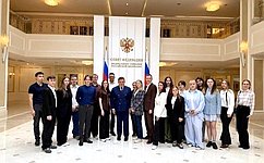С. Перминов организовал посещение СФ двумя молодежными делегациями