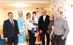 О. Цепкин исполнил новогоднюю мечту ребенка из Златоуста