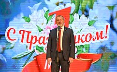 С. Горняков поздравил тружеников Волгоградской области с Днем Весны и Труда
