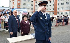 О. Хохлова и А. Шохин поздравили выпускников юринститута ФСИН