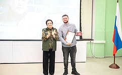 Л. Мельник вручила награды Народного фронта активным жителям Севастополя