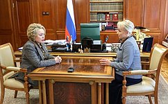В. Матвиенко обсудила с губернатором Еврейской автономной области М. Костюк перспективы развития среднего специального образования в регионе
