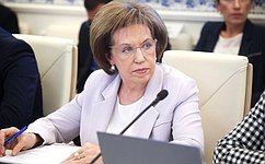 Л. Скаковская поприветствовала организаторов и участников Всероссийской патриотической акции «Поклонимся великим тем годам»