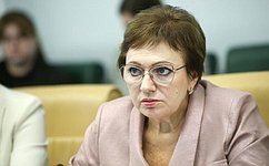 Е. Бибикова обсудила ситуацию на рынке труда Псковской области