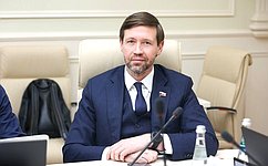 На площадке СФ эксперты обсудили синергию бизнеса и государства в развитии человеческого капитала цифровой экономики