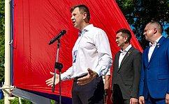 А. Малащенков поздравил ребят и вожатых с 65-летием «Орлёнка»