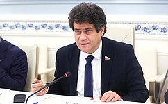 А. Высокинский: 79 регионов уже утвердили планы модернизации лифтов в многоквартирных домах