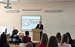 О. Бас провела лекцию с будущими филологами и журналистами Луганского педагогического университета