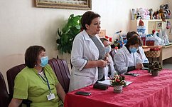Е. Бибикова посетила Великолукский дом-интернат для пожилых людей
