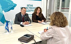 И. Мурог провел прием граждан в Штабе общественной поддержки с участием руководителей профильных ведомств
