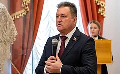 Е. Богомазов принял участие в церемонии вручения паспорта гражданина Российской Федерации юным вологжанкам