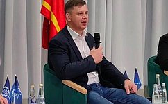 А. Малащенков встретился со смоленскими студентами-целевиками, обучающимися по программам МАИ
