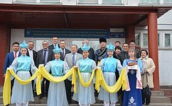 В рамках мероприятий, приуроченных к Году литературы Арнольд Тулохонов посетил пос. Усть-Ордынский