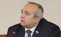 Возобновление полетов российских самолетов в Египет положительно скажется на отношениях между двумя странами — Ф. Клинцевич