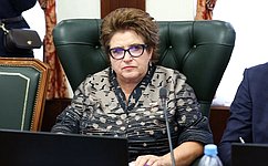 Л. Глебова представила доклад, посвященный анализу волонтерской деятельности в России