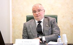 Комитет СФ по конституционному законодательству и государственному строительству рекомендовал отклонить закон о запрете хостелов в многоквартирных домах
