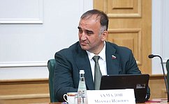 М. Ахмадов посетил гала-вечер, посвящённый юбилею заслуженного тренера России Т.Н. Покровской