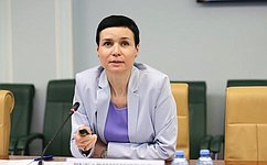 И. Рукавишникова провела «круглый стол», посвященный развитию цифровых компетенций