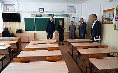 Сенаторы настояли на запуске беспрецедентной по масштабу федеральной программы капитального ремонта школ – В. Калашников