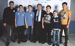 А. Тулохонов посетил Выставочный центр «Крокус–экспо», где выступил с приветственным словом на открытии седьмого Всероссийского робототехнического фестиваля «Робофест»