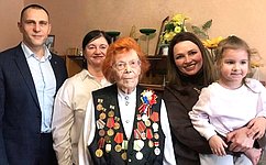 О. Щетинина поздравила со 102-летием участника Великой Отечественной войны Антонину Антонову