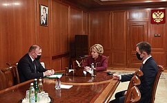 Председатель СФ В. Матвиенко встретилась с главой Республики Адыгея М. Кумпиловым